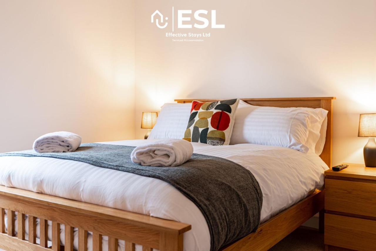 2 Bedroom Terrace Cottage, Parking, 5 Minutes Drive To Royal Shrewsbury Hospital Экстерьер фото