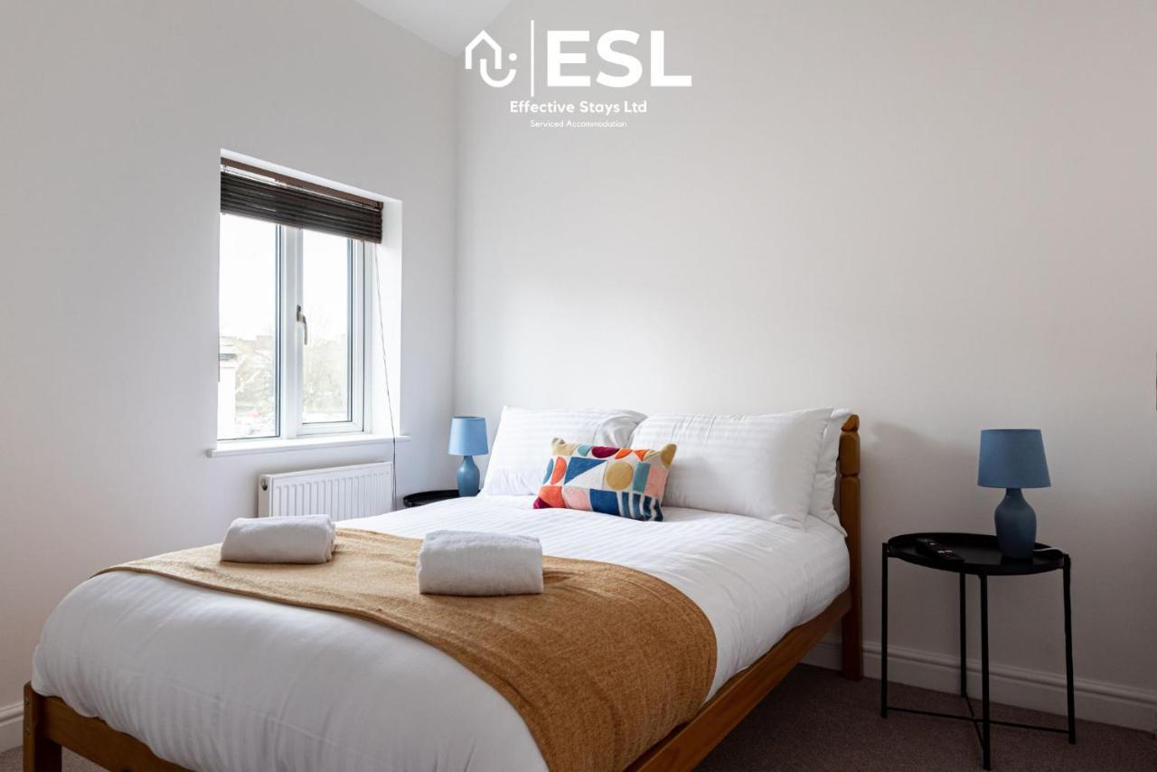 2 Bedroom Terrace Cottage, Parking, 5 Minutes Drive To Royal Shrewsbury Hospital Экстерьер фото